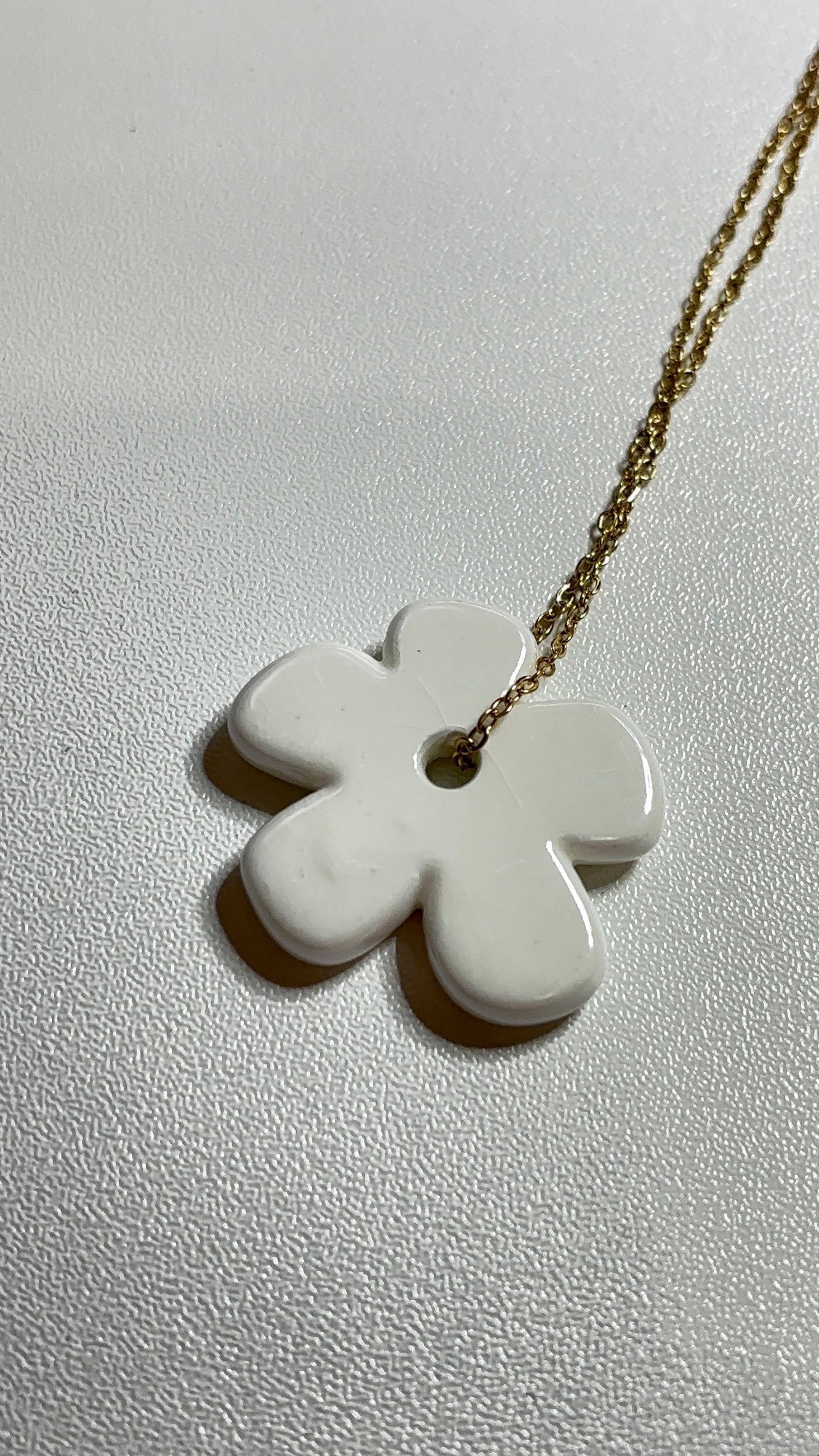 Daisy-White