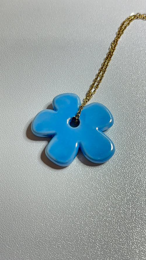 Daisy-Blue