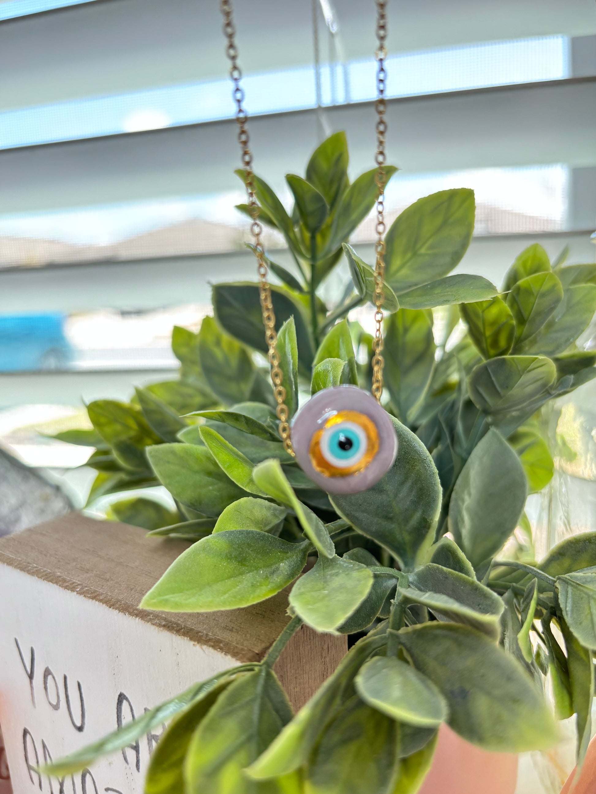 Crystal-Eye Chain