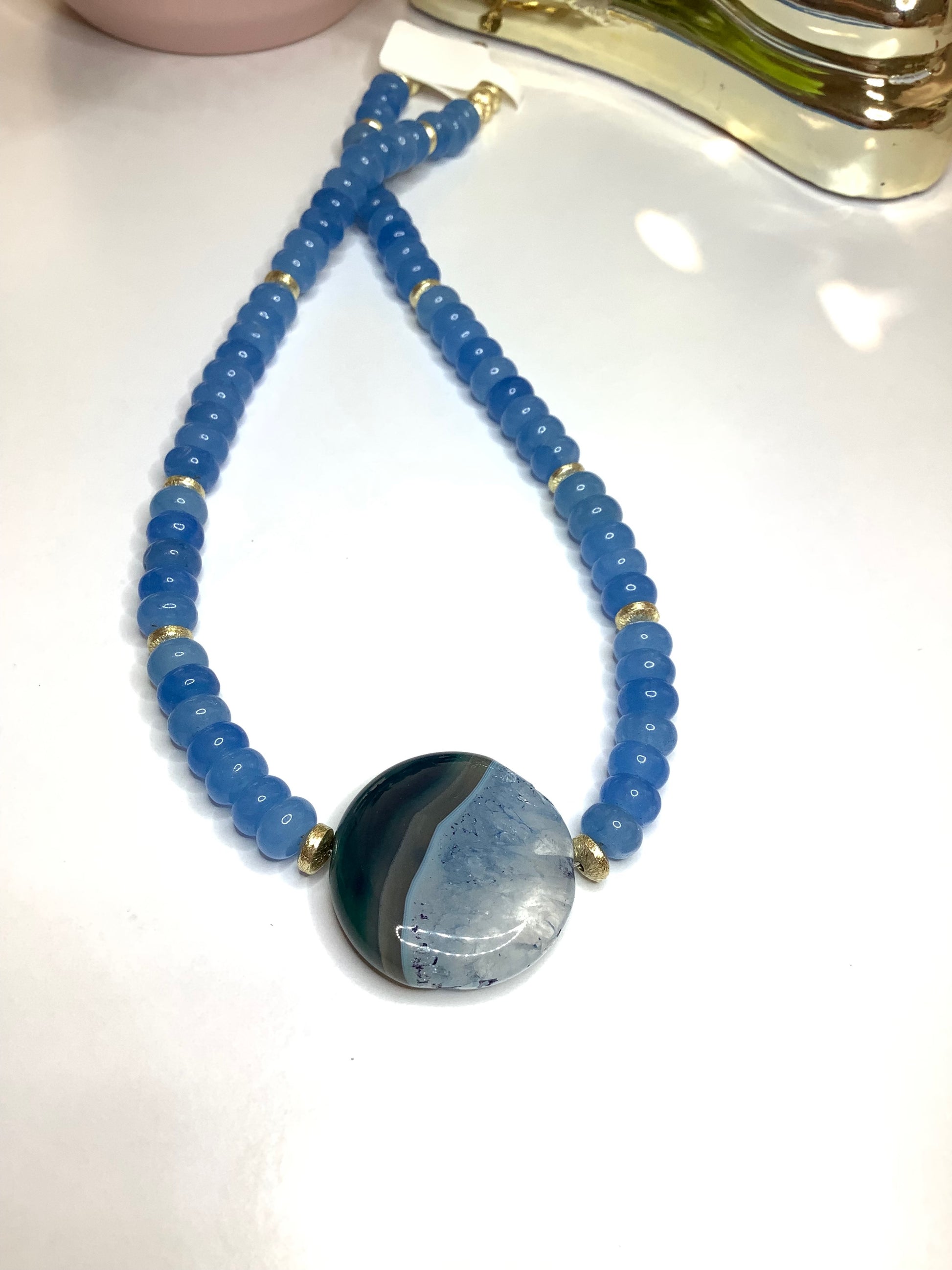 Ópalo azul oscuro